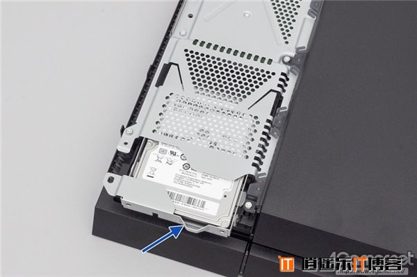 索尼PS4换硬盘详尽图文教程以及性能实测