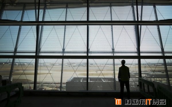 颠覆你的思想，坐飞机时你所不知道的15件事