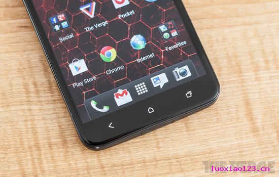 HTC Droid DNA详细评测：性能卓越，电池不足